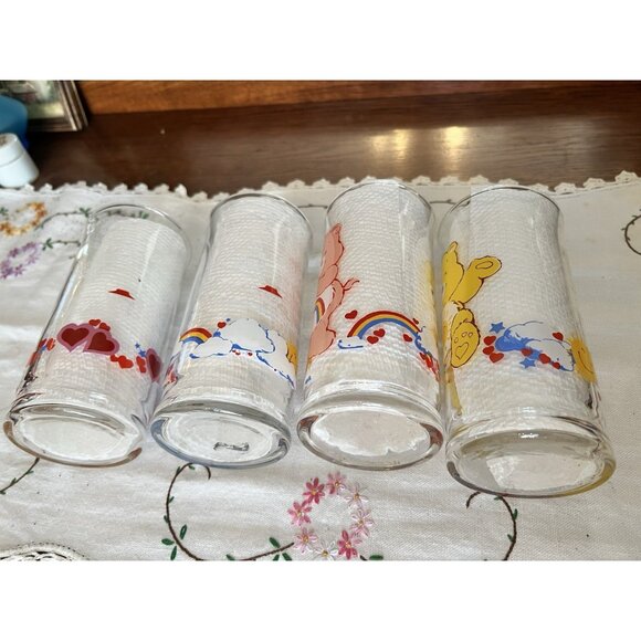 Set of 4 Care Bears Pizza Hut Glasses Vintage 1983 Limited Edition EXCELLENT - Picture 10 of 12